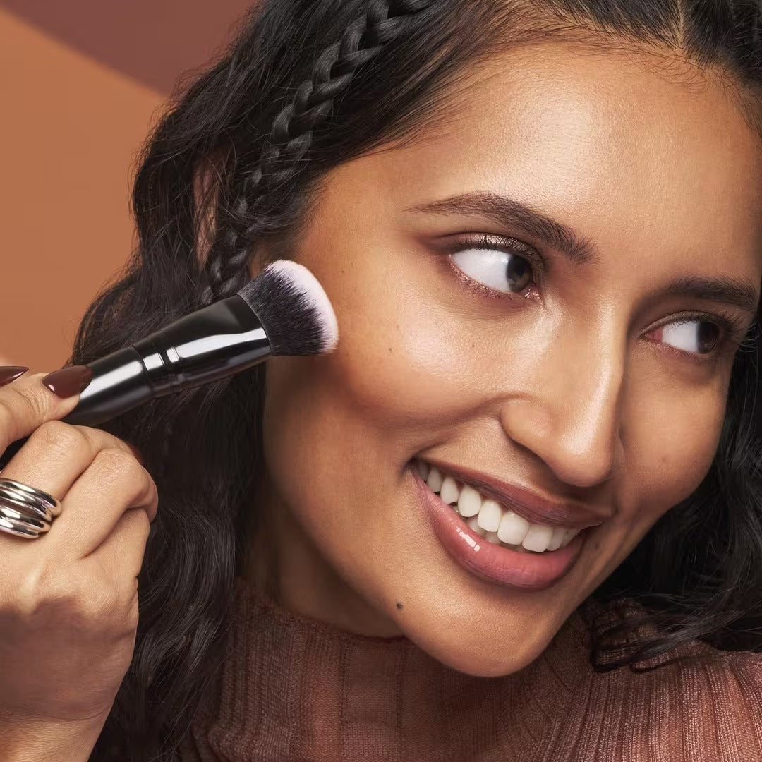 Liquid Bronzer & Contour Duo Brush elf