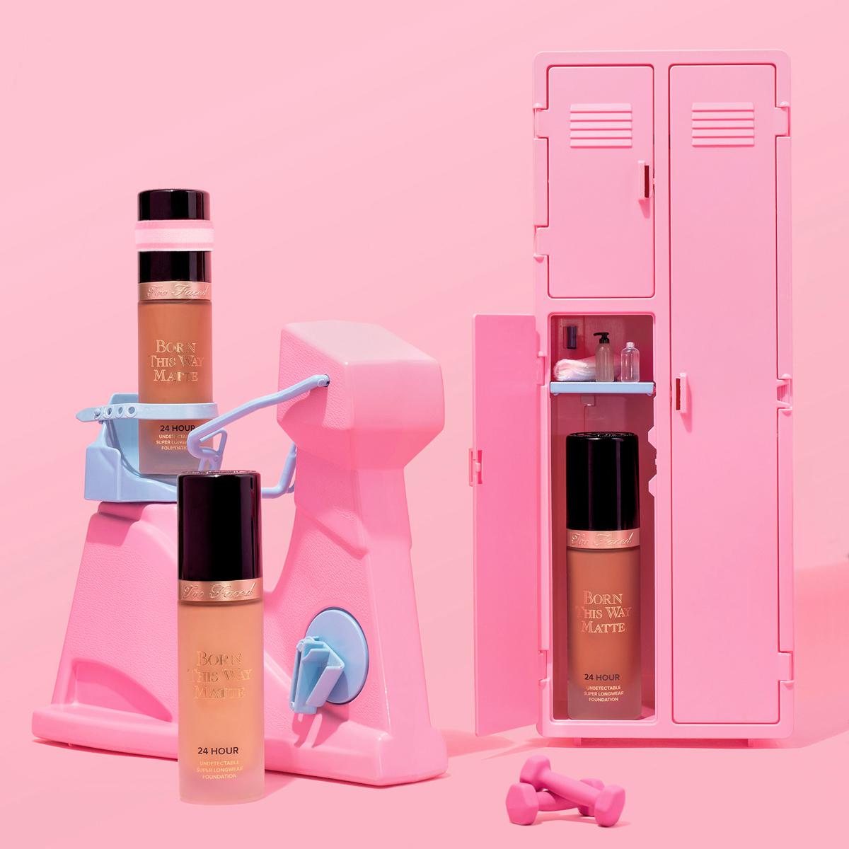 Born this way matte 24 hour undetectable super longwear foundation Too Faced