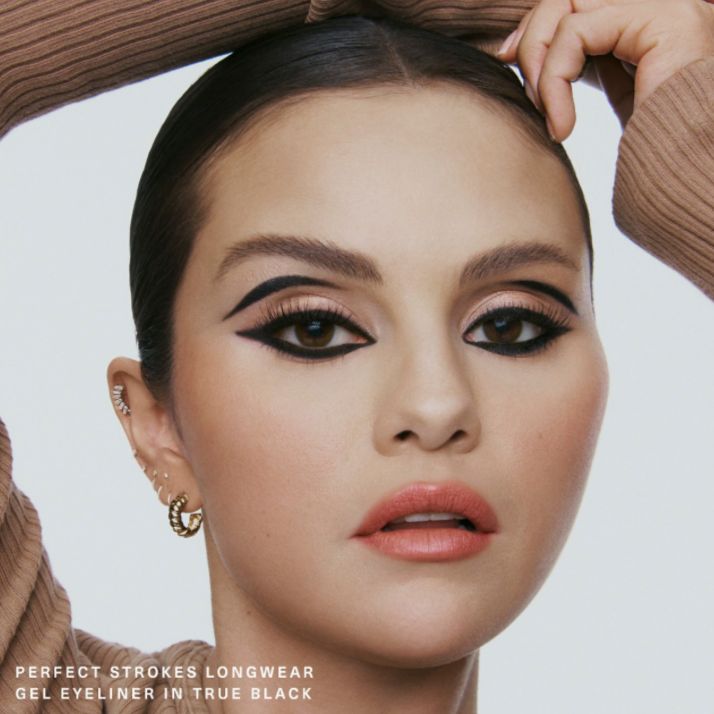 Perfect strokes eyeliner gel longue tenue Rare Beauty