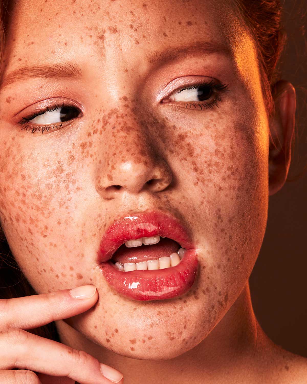 Gloss bomb universal lip luminizer Fenty Beauty - APGMakeupSolution