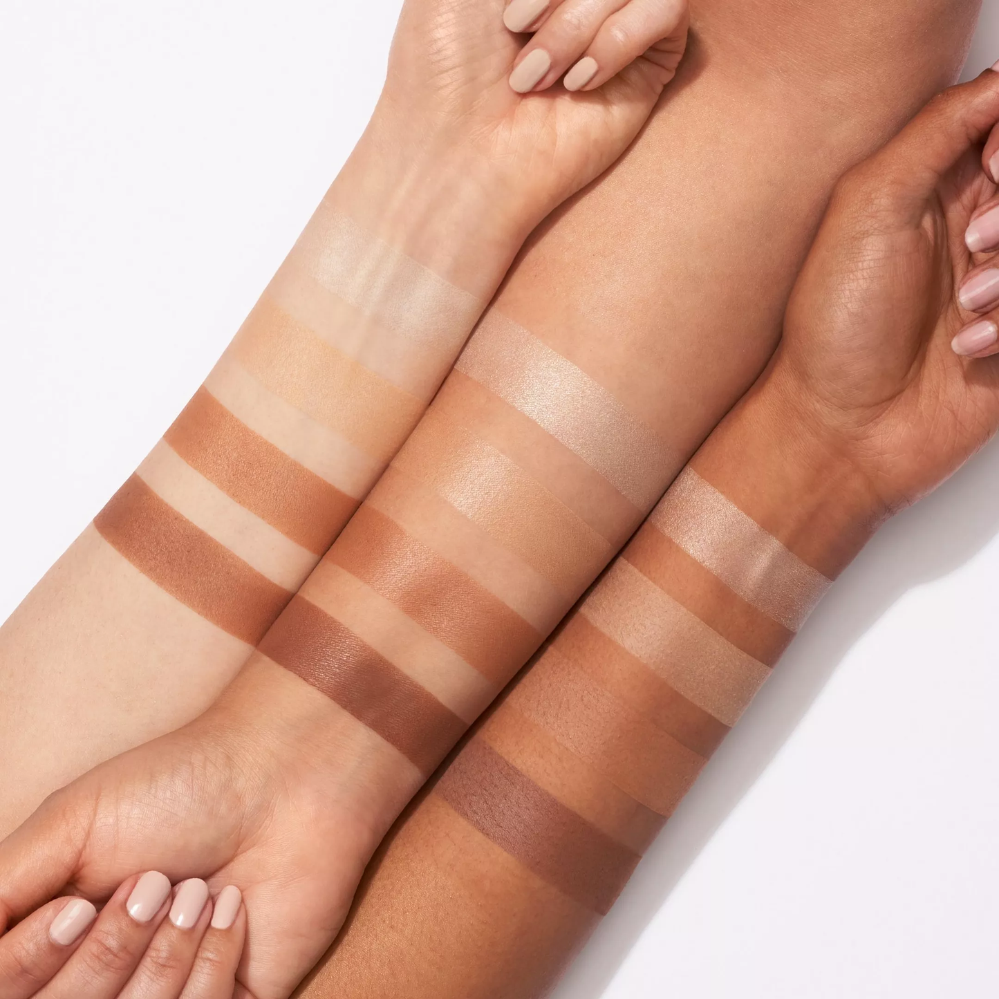 Compact powder palette to highlight & contour Elf