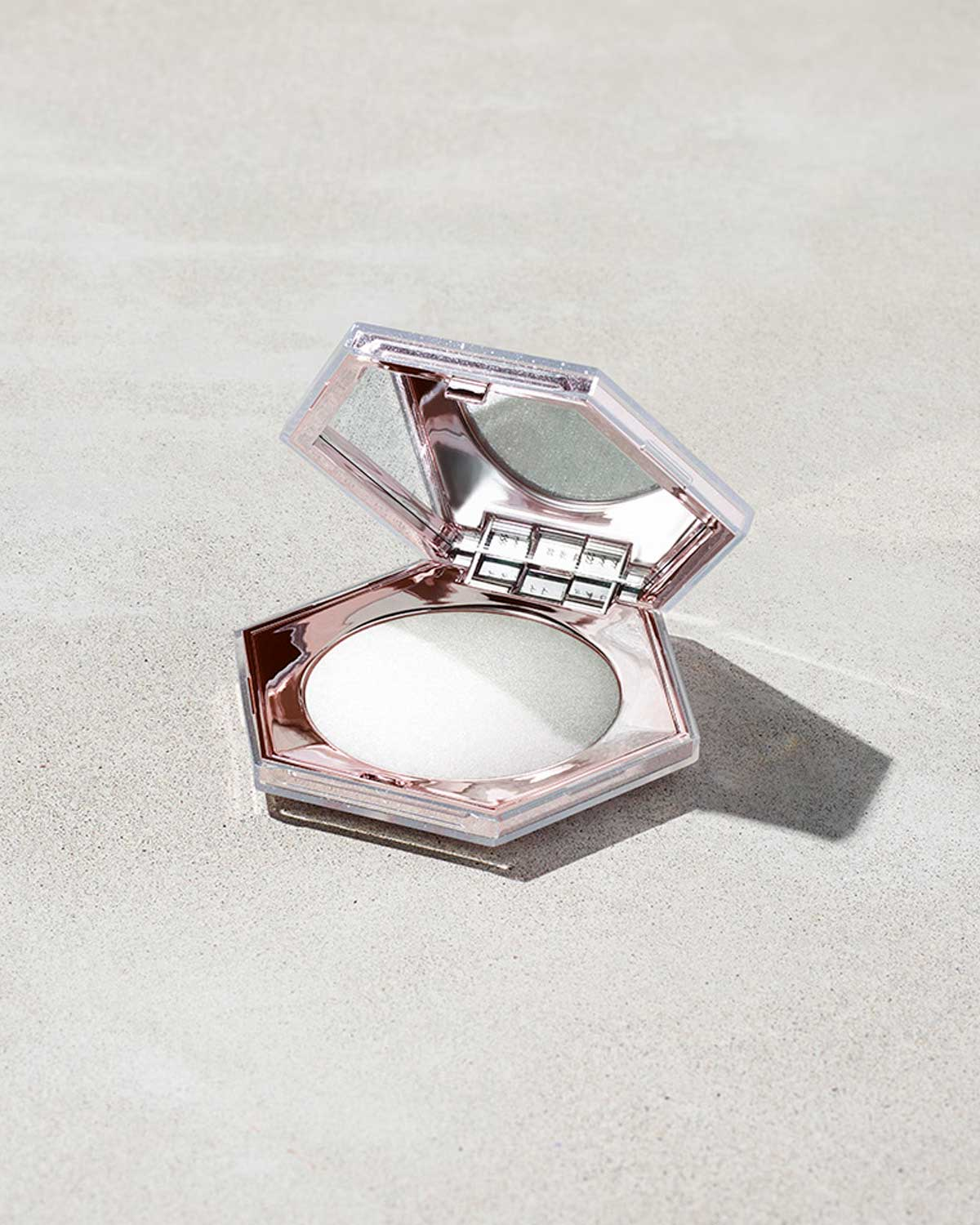 Diamond Bomb All-Over Diamond Veil Fenty Beauty