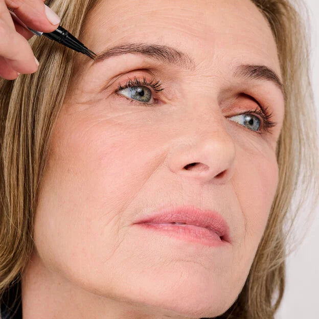 Mighty Fine Brow Pen Benefit