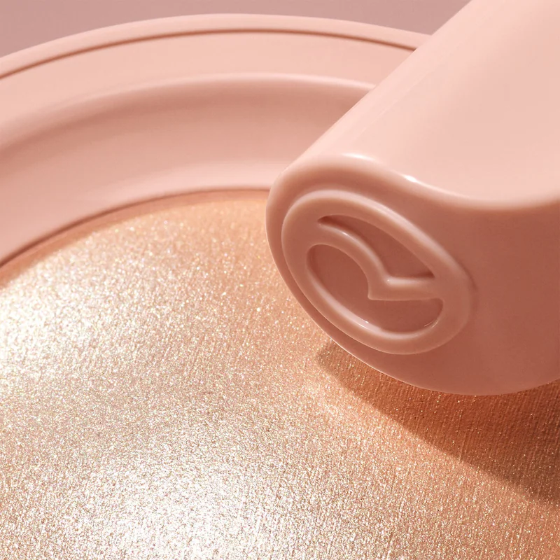 Positive Light Silky Touch Highlighter Rare Beauty by Selena Gomez