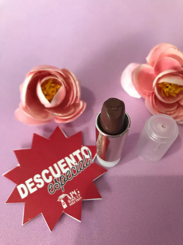 semi matte refillable lipstick +  icon funda recargable Fenty Beauty