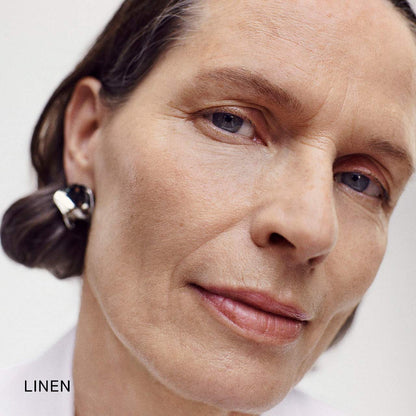 The minimalist perfecting complexion foundation and concealer stick MERIT