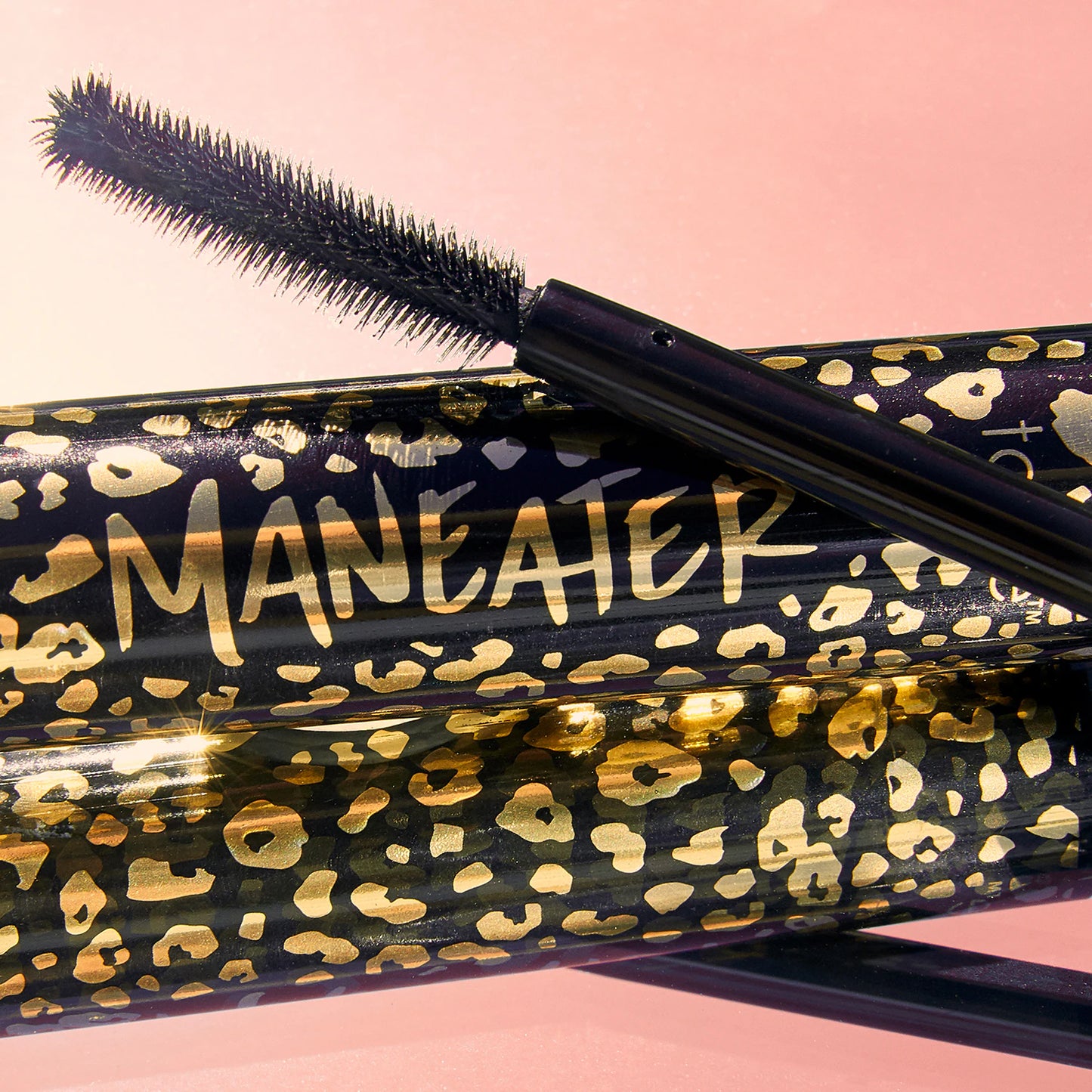 Mascara de pestañas maneater Tarte